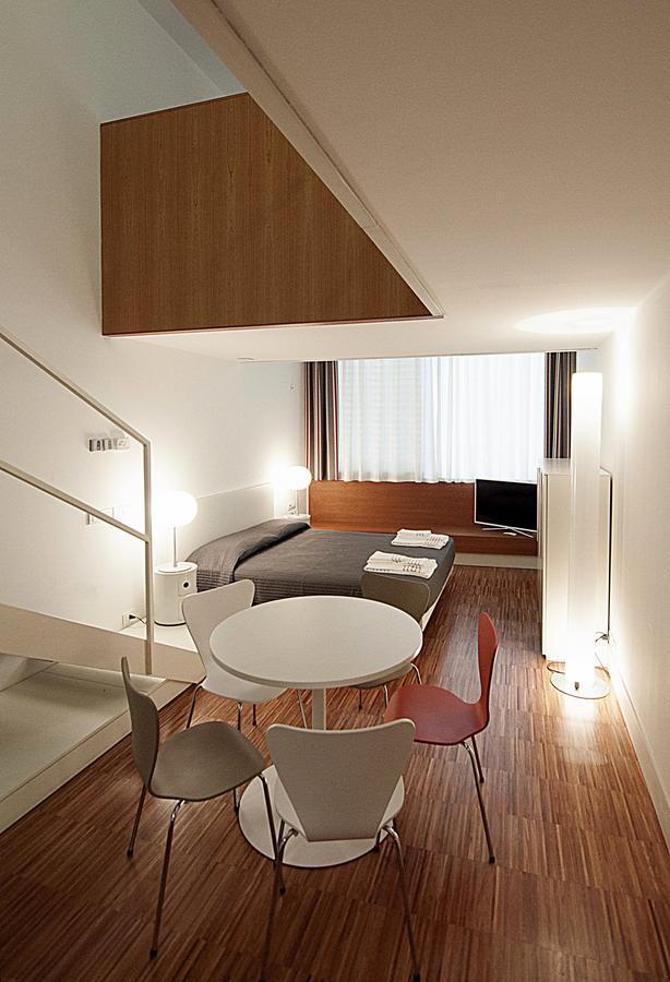 Bb Hotels Aparthotel Desuite Milan Exterior photo